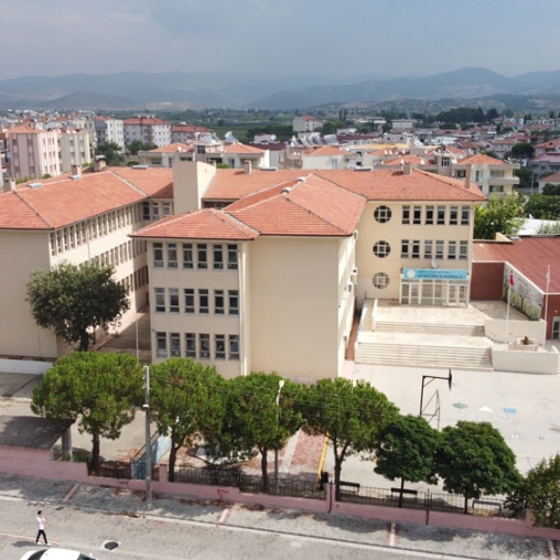 Gölmarmara Anadolu Lisesi